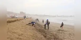 Trujillo: surfista canadiense pierde la vida tras pisar cable de alta tensión en playa de Huanchaco Trujillo: surfista canadiense pierde la vida tras pisar cable de alta tensión en playa de Huanchaco