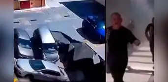 Momento exacto en que techo de mall se derrumba y 4 autos caen sobre patio de comidas