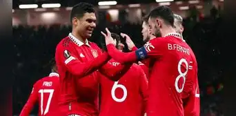 Manchester United goleó 4-1 al Real Betis y saca ventaja por octavos de final de la Europa League Manchester United goleó 4-1 al Real Betis y saca ventaja por octavos de final de la Europa League