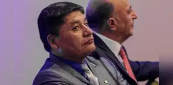 Arequipa: investigan a alcalde Víctor Hugo Rivera por lavado de activos Arequipa: investigan a alcalde Víctor Hugo Rivera por lavado de activos