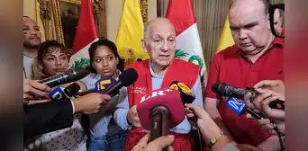 Óscar Becerra sobre posible censura en su contra: "¿Por qué voy a temerla? Tengo las respuestas" Óscar Becerra sobre posible censura en su contra: "¿Por qué voy a temerla? Tengo las respuestas"