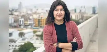 Carmen Ilizarbe: “En la práctica, el Gobierno ha suspendido los marcos formales de la democracia” Carmen Ilizarbe: “En la práctica, el Gobierno ha suspendido los marcos formales de la democracia”
