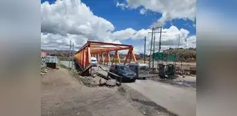 Aimaras dan tregua y se regulariza el tránsito por el puente internacional de Ilave en Puno Aimaras dan tregua y se regulariza el tránsito por el puente internacional de Ilave en Puno