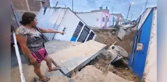 Viviendas colapsaron y sus dueños abandonan su predio en Trujillo Viviendas colapsaron y sus dueños abandonan su predio en Trujillo