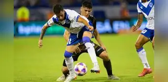 En el debut de Gareca como DT, Vélez empató 1-1 contra Platense por la Liga Profesional En el debut de Gareca como DT, Vélez empató 1-1 contra Platense por la Liga Profesional
