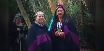 Chile celebra el primer matrimonio mapuche entre personas del mismo sexo Chile celebra el primer matrimonio mapuche entre personas del mismo sexo