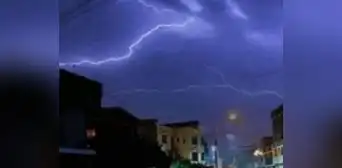 Tormenta eléctrica y lluvia que duró 12 horas se registraron en Lambayeque Tormenta eléctrica y lluvia que duró 12 horas se registraron en Lambayeque