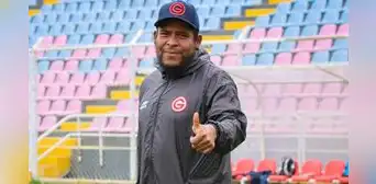 “Proponer trae sus riesgos”: DT del Deportivo Garcilaso explica los 4 goles recibidos frente a Cristal “Proponer trae sus riesgos”: DT del Deportivo Garcilaso explica los 4 goles recibidos frente a Cristal