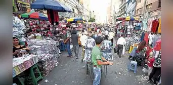 17 millones de peruanos trabaja, pero más del 50% son informales