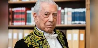 Mario Vargas Llosa recibirá medalla bicentenaria de la Universidad Nacional Mayor de San Marcos