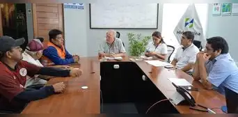Huaicos derribaron postes de luz y genera pérdidas a negocios en La Libertad Huaicos derribaron postes de luz y genera pérdidas a negocios en La Libertad
