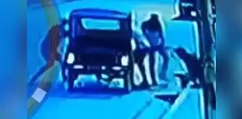 Video registra a delincuentes que despojaron de su unidad a mototaxista en Iquitos