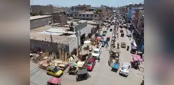 Chiclayo: la ciudad presa de los negocios  en las vías públicas