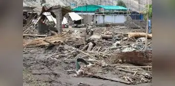 121 distritos de Áncash, Huancavelica, Ica y Lima declarados en estado de emergencia por intensas lluvias 121 distritos de Áncash, Huancavelica, Ica y Lima declarados en estado de emergencia por intensas lluvias
