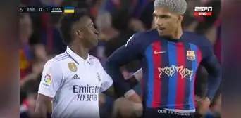 Vinicius Jr. y la irreverente burla a Ronald Araujo tras autogol en el clásico español