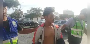 Ladrón es capturado cuando descansaba en su casa después de robar un celular en Chimbote Ladrón es capturado cuando descansaba en su casa después de robar un celular en Chimbote
