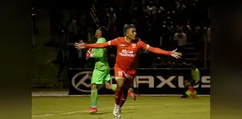 Con Christian Cueva en el campo, Alianza Lima perdió 2-1 frente a Sport Huancayo Con Christian Cueva en el campo, Alianza Lima perdió 2-1 frente a Sport Huancayo