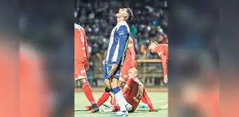Frustración blanquiazul: Alianza Lima pierde 1-2 frente a Sport Huancayo Frustración blanquiazul: Alianza Lima pierde 1-2 frente a Sport Huancayo