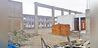 Obras de colegios están retrasadas o abandonadas en Arequipa Obras de colegios están retrasadas o abandonadas en Arequipa