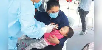 Vacunación en Perú: baja cobertura de inmunización hace peligrar a los niños