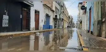 Vecinos de Chiclayo expuestos a enfermedades por colapso de desagües Vecinos de Chiclayo expuestos a enfermedades por colapso de desagües