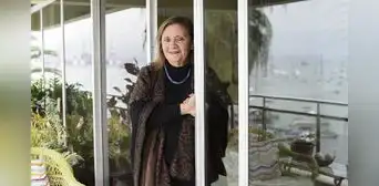 Carmen Mc Evoy: "Los que nos gobiernan ya no se preocupan de ocultar que los mueve la prebenda" Carmen Mc Evoy: "Los que nos gobiernan ya no se preocupan de ocultar que los mueve la prebenda"