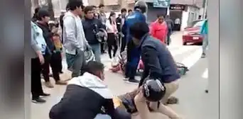 Cajamarca: motociclista hace mala maniobra y muere tras ser impactado por bus Cajamarca: motociclista hace mala maniobra y muere tras ser impactado por bus