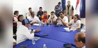 Alcaldes de Piura cuestionan al Ejecutivo y piden maquinarias Alcaldes de Piura cuestionan al Ejecutivo y piden maquinarias