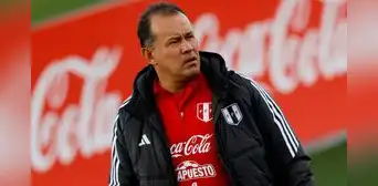 Hinchas critican a Reynoso por rendimiento de Perú: "Le ha quitado la identidad al fútbol peruano" Hinchas critican a Reynoso por rendimiento de Perú: "Le ha quitado la identidad al fútbol peruano"