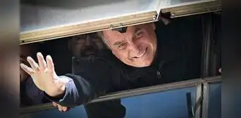 Bolsonaro vuelve a Brasil por primera vez tras perder elecciones ante Lula Bolsonaro vuelve a Brasil por primera vez tras perder elecciones ante Lula