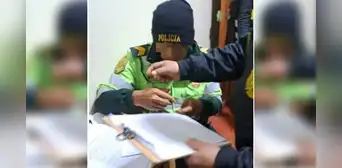 Policías son detenidos por cobrar coima para devolver moto recuperada en Cusco Policías son detenidos por cobrar coima para devolver moto recuperada en Cusco