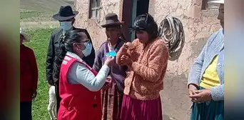 Mujer con discapacidad obtuvo por primera vez su DNI en comunidad de Puno Mujer con discapacidad obtuvo por primera vez su DNI en comunidad de Puno