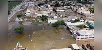 Lluvias siguen golpeando Piura y dañan balnearios