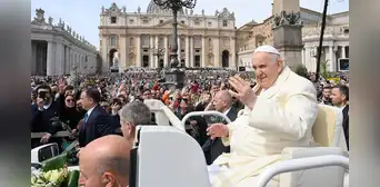 Papa Francisco presidió misa del Domingo de Ramos tras estar hospitalizado por 3 días