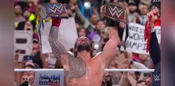 Roman Reigns vence a Cody Rhodes y retiene el campeonato unificado WWE en el WrestleMania 39