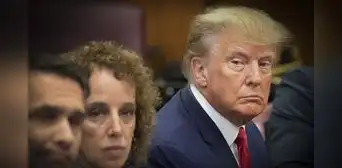 Donald Trump queda bajo arresto tras su ingreso a la Corte de Manhattan Donald Trump queda bajo arresto tras su ingreso a la Corte de Manhattan