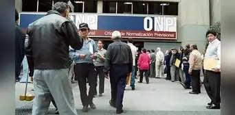 Trabajadores aportarían el 9 % de sus ingresos para su jubilación Trabajadores aportarían el 9 % de sus ingresos para su jubilación