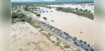 Sector turístico perdería 800 mil soles diarios por recientes lluvias en Piura