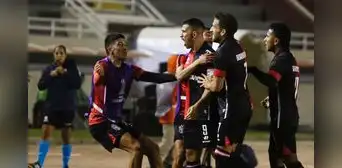 Melgar logra un punto frente a Olimpia Melgar logra un punto frente a Olimpia