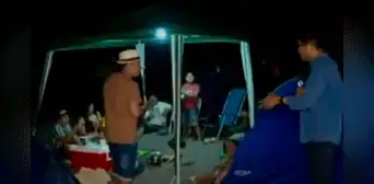 “En familia y con amigos”: alrededor de 100 familias llegaron a acampar en la playa León Dormido “En familia y con amigos”: alrededor de 100 familias llegaron a acampar en la playa León Dormido