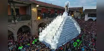 Semana Santa en Ayacucho: así se vivió la procesión del Señor de Resurrección Semana Santa en Ayacucho: así se vivió la procesión del Señor de Resurrección