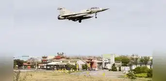 China rodea Taiwán y simula ataque militar China rodea Taiwán y simula ataque militar