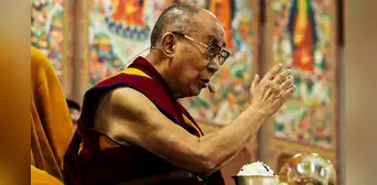Piden el arresto del dálai lama por criticado video con menor en Sudáfrica Piden el arresto del dálai lama por criticado video con menor en Sudáfrica