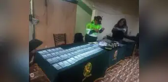 Intentan linchar a mujer que fue detenida con 7.000 soles falsos en Huancayo