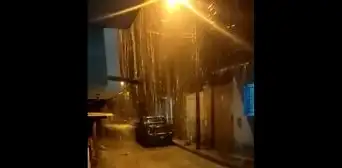Fuerte lluvia acompañada de tormenta eléctrica se registra en Piura
