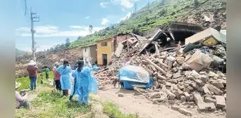 Huaral: van 2 muertos por deslizamientos Huaral: van 2 muertos por deslizamientos