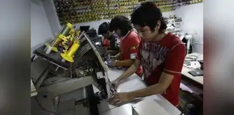 INEI: 2,2 millones de personas subsiste por un empleo precarizado INEI: 2,2 millones de personas subsiste por un empleo precarizado