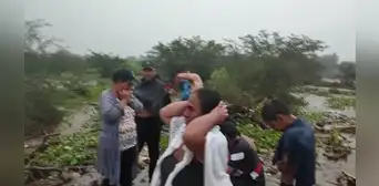 Familias de Morropón quedan atrapadas en río y claman ayuda para que las rescaten Familias de Morropón quedan atrapadas en río y claman ayuda para que las rescaten