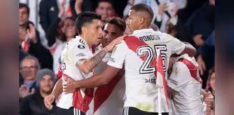 Sporting Cristal cayó 4-2 ante River Plate y se hunde en la Copa Libertadores Sporting Cristal cayó 4-2 ante River Plate y se hunde en la Copa Libertadores