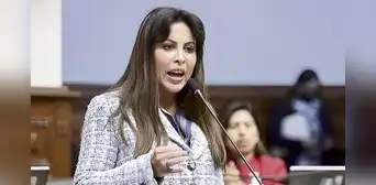Patricia Chirinos dio empleo en el Congreso a sus aportantes